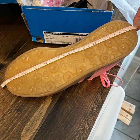 SOLD ELSEWHERE: Pink Adidas Gazelle, brand new in box! - Picture 11 of 12